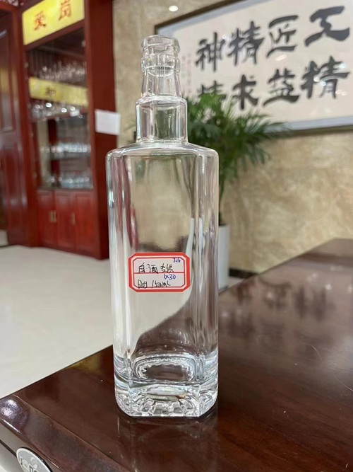 生產玻璃酒瓶廠家